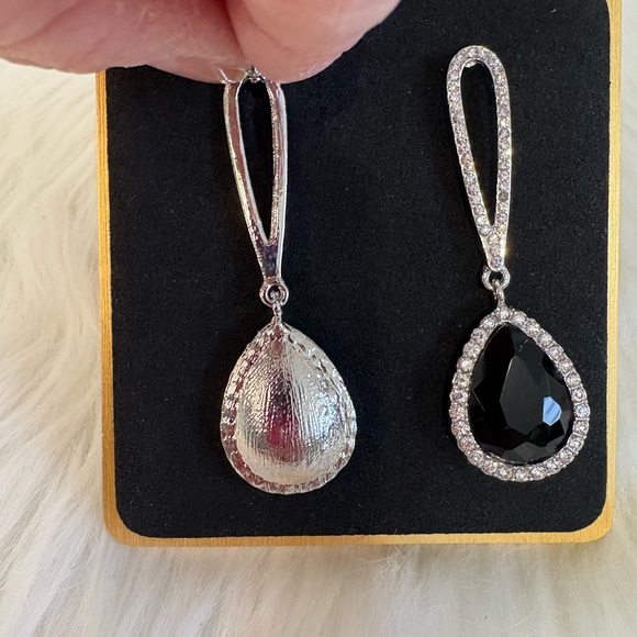 Sophisticated Black and Silver Drop Earrings - Picture 3 of 5